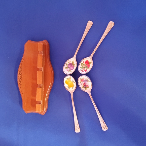 Avon stainless steel Japan sppons - Picture 2 of 4